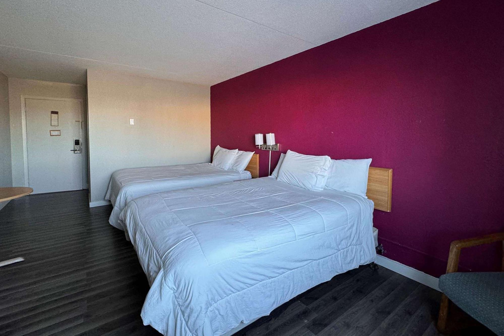 Sauk River Inn & Suites, A Travelodge By Wyndham Sauk Centre Exterior photo
